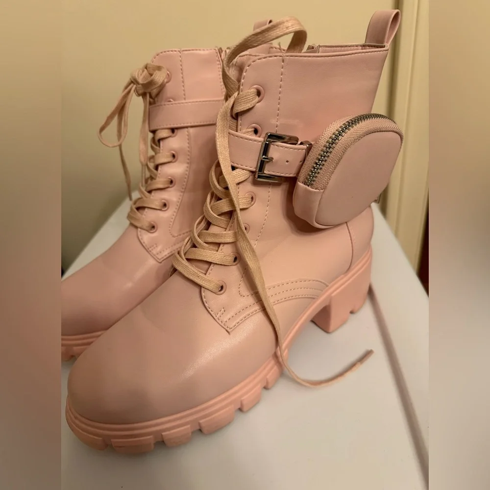 SHOEDAZZLE LADIES BLOCK-HEEL HIKER BOOTIE LUG SOLE DETACH ZIP POCKET FRONT LACES